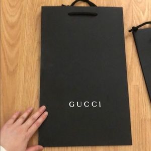Gucci median paper shopping bag